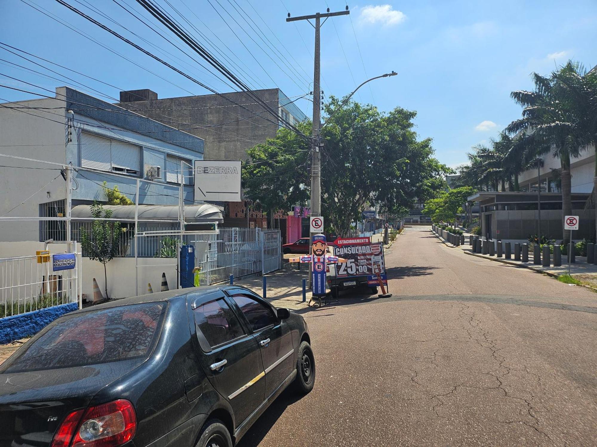 Consulado Americano Apartamento 50 Metros Da Entrada Para Visto Consulado Eua Porto Alegre Com Garagem 외부 사진